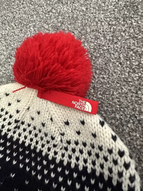 THE NORTH FACE Fleece Lined Girls Bobble Hat New Without Tags £4.50 ...