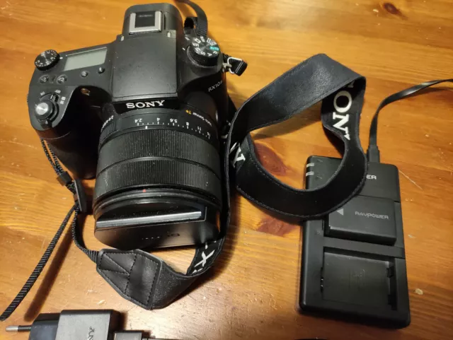 Sony Cyber-shot RX10 III 20.1MP Fotocamera Digitale Compatta zoom 25x