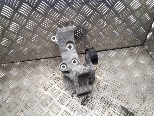 OPEL MERIVA B 55565570 Support d'alternateur 1.70 Diesel 96kw 2011 12476684