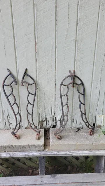 Vintage Set Of 4 Cast Iron Furniture Legs With Spinning Wheels