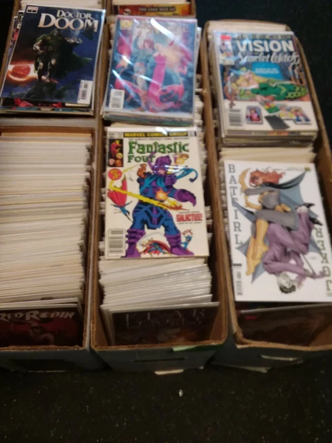 HUGE 35 COMIC BOOK LOT-MARVEL, DC, INDIES- Free priority shipping! VF