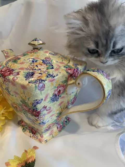 ROYAL WINTON Grimwades TEAPOT England Chintz 1995 vintage never used 6.5 tall