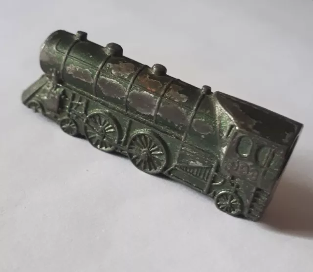 Ancien taille crayon locomotive métal objet de collection made in germany