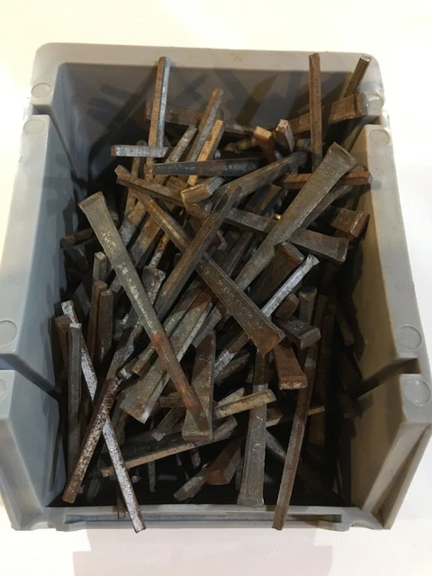 ANTIQUE 2 1/2" FLAT NAILS.....never used. 1 lb. 2