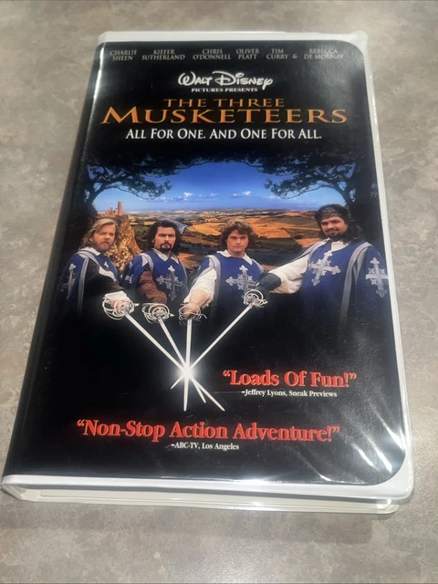 THE THREE MUSKETEERS VHS 1994 Walt Disney Clamshell ***LIKE NEW ...