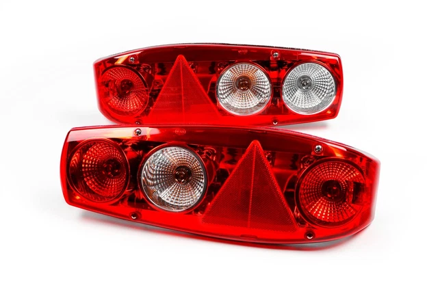 Wohnwagen Rücklicht Set Rückfahrdreieck Reflektor Hella Caraluna II Wohnwagen Rücklicht Set Rückfahrdreieck Reflektor Hella Caraluna II