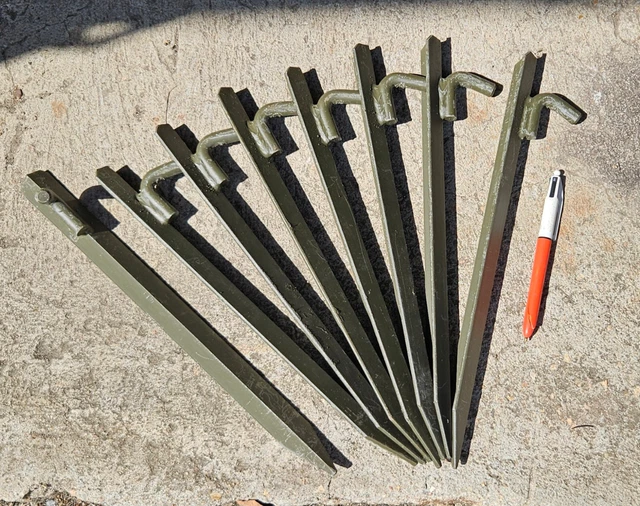 Piquet Tente/barnum -militaire -metal  Lot De 6 Piquets  Item 13470954