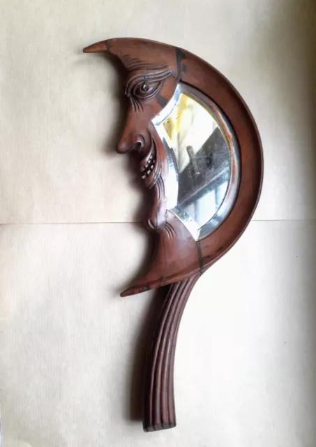 Miroir face à main art nouveau en bois sculpté en forme de  lune