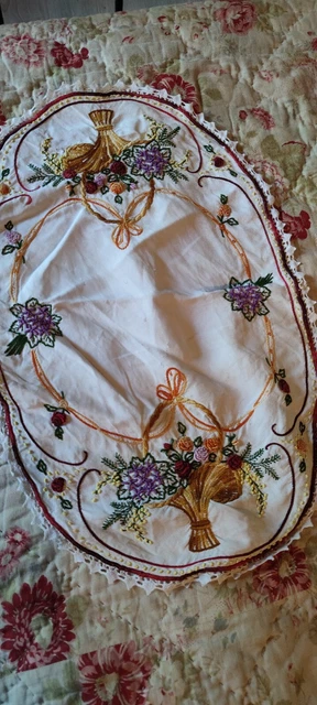 Tissu Brodé
