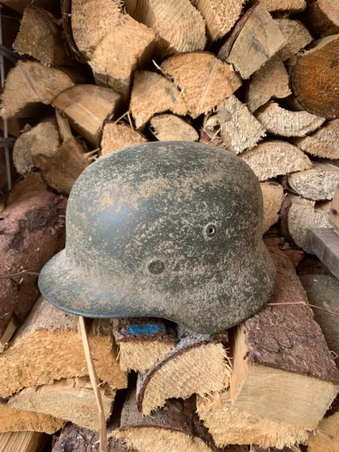 Deutscher Stahlhelm M 35 aus dem 2 Weltkrieg grosse Größe 68 mit Innenfutter