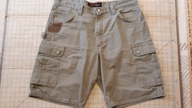 3W360BR MENS 38" Wrangler Riggs Workwear Cargo Shorts Ripstop Relaxed Fit Brown