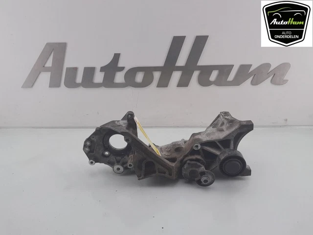 03L903143R / 038903315AH ALTERNATEUR SUPPORT SUPERIEUR Audi A4 (B8) 2013