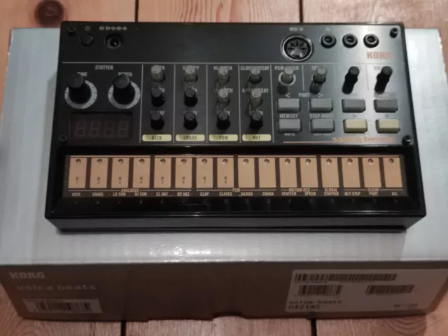 Korg - volca Beats - Analogue Rhythm Drum Machine Synthesizer