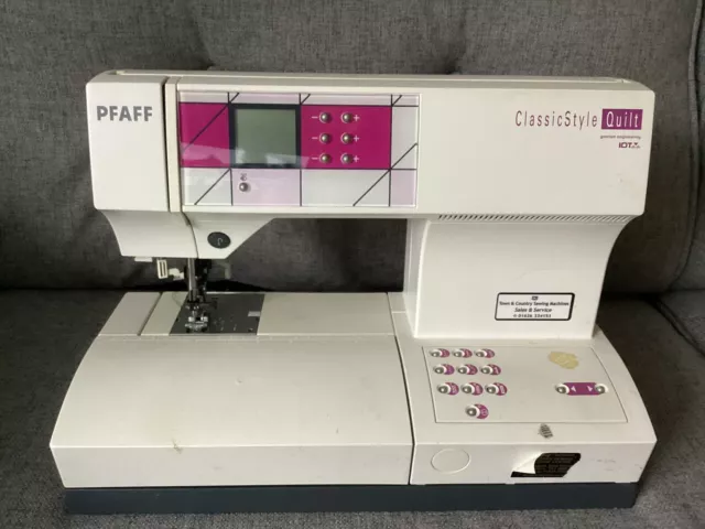 Pfaff Classic Style Quilt Sewing Machine, With Pedal, Manual, Hard Cover & Bag