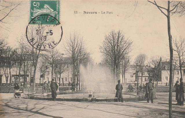 CPA 58 NEVERS Le Parc