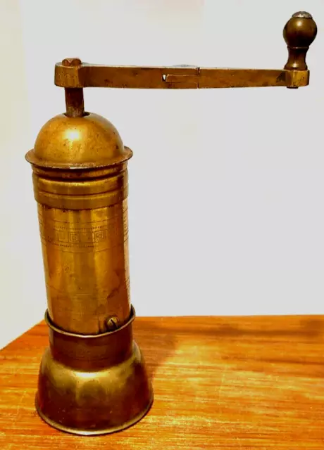 Antike Kaffeemühle Mokka-Mühle Handmühle PeDe Dienes D.R.Pat. Messing