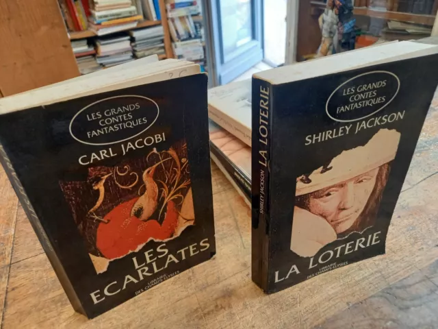 Lot de 2 livres  les grands contes fantastiques la loterie les écarlates