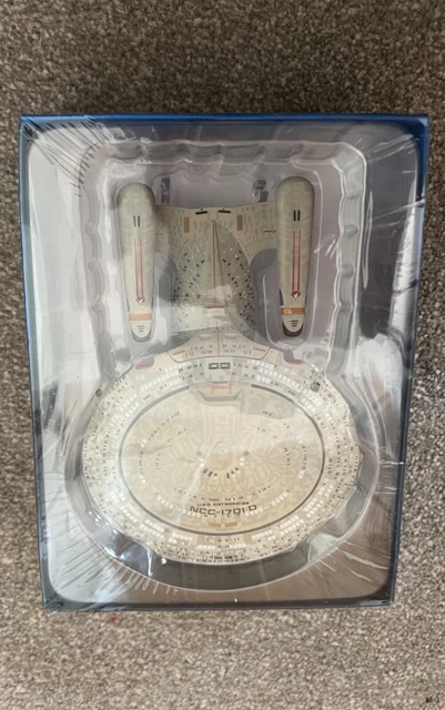 EAGLEMOSS STARSHIP COLLECTION STAR TREK USS Enterprise NCC 1701 D eaglemoss-starship-collection-star-trek-uss-enterprise-ncc-1701-d