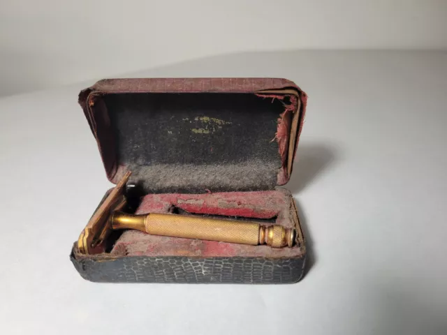 Vintage Gillette 1940s Gold Tone Ball End Double Edge Safety Razor USA
