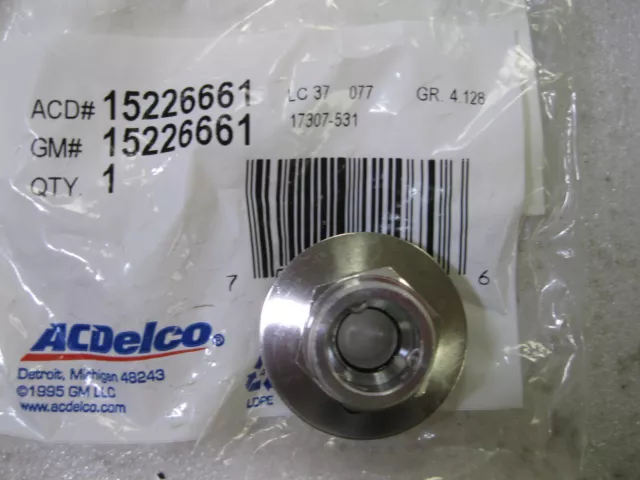 Transmission Oil Cooler End Fitting GM Parts 15226661 Transmission Oil Cooler End Fitting GM Parts 15226661