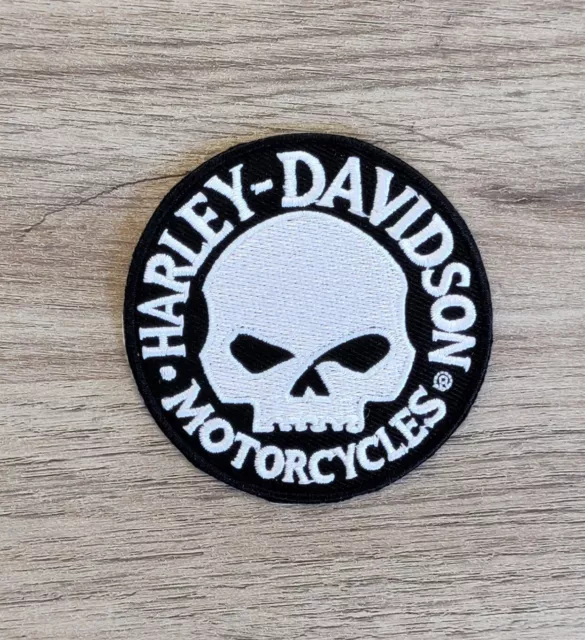 Patch HARLEY DAVIDSON SKULL écusson 6.5 cm diamètre BIKER  noir blanc 🏍️