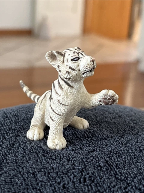 WHITE TIGER CUB Playing RETIRED SCHLEICH 14385 PicClick AU