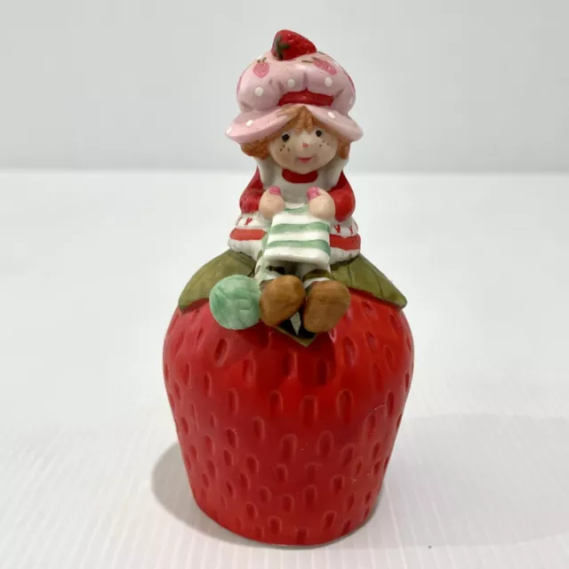Vintage Strawberry Shortcake Ceramic Bell Ornament 1980s Collectable - 10cm