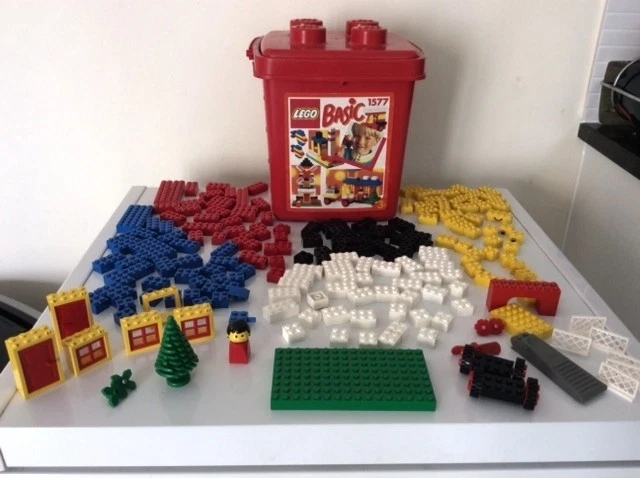 LEGO BASIC BUILDING Set 1577 Seau (1988) Jouets Rétro