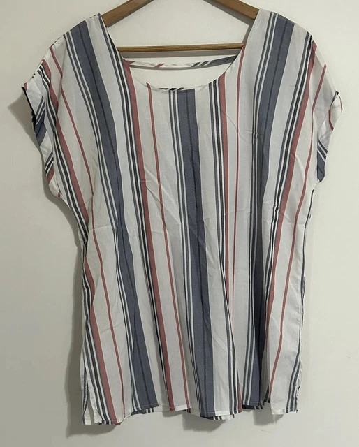 Womens Olive + Oak Floral Blue White Blue Short Sleeve Batwing Blouse Shirt M Womens Olive + Oak Floral Blue White Blue Short Sleeve Batwing Blouse Shirt M