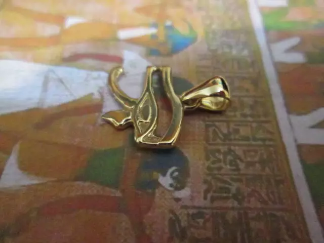 Eye of Horus Egyptian pendant made Yellow Gold 18 K- artisan product 3