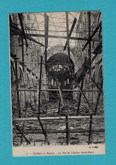 La / CPA - Postcard: Reims in Ruin, Le Nef de l'Eglise Saint-Rémi