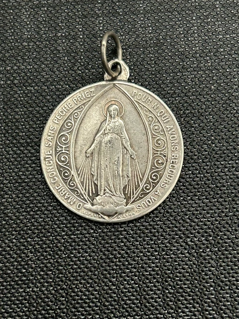 Pendentif Ancien / Médaille Religieuse En Argent Massif 850‰ - Représentation Sainte Vierge, Origine France