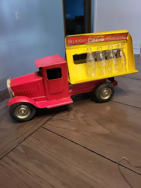 Vintage  METALCRAFT Pressed Steel COCA-COLA COKE DELIVERY TRUCK