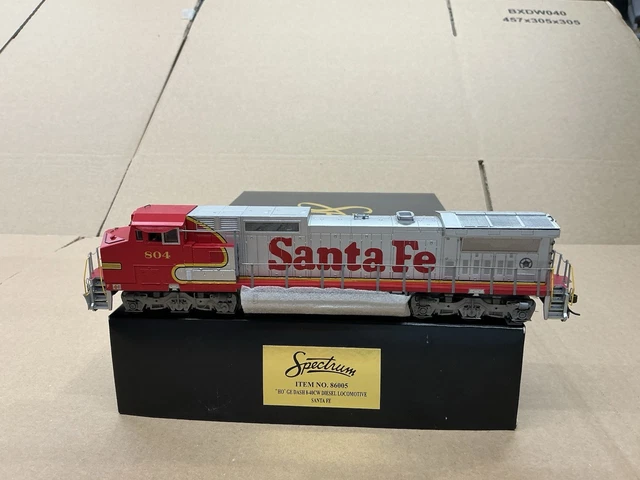 BACHMANN SPECTRUM HO réf:80044 Locomotive GE 44 Ton diesel Switcher- avec boite EUR 21,50 - FR