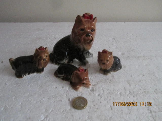 YORKSHIRE TERRIER FAMILY  CHINA    ORNAMENTS    see des.
