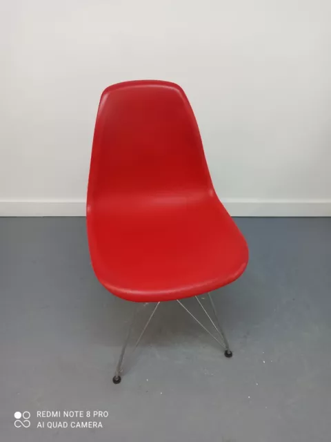 DSW Retro Red Designer Dining/Office Chairs -Eiffel Legs in Wood or Metal