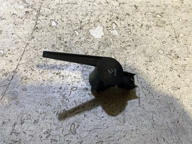 Chrysler 300C 2013 brake pedal sensor switch 56038969AA STO19474