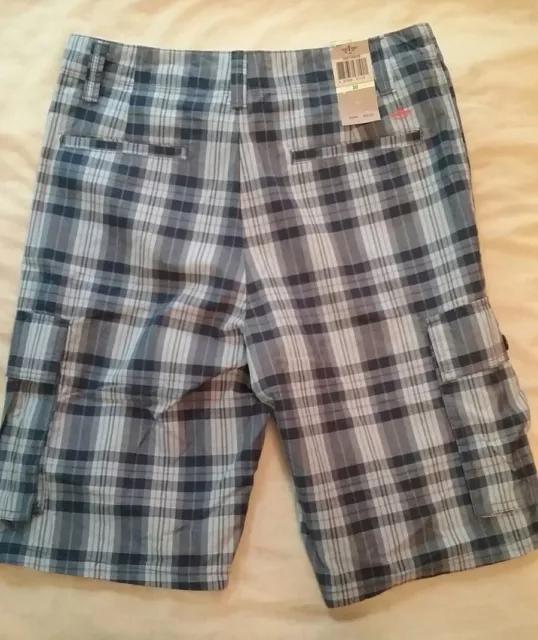 New w/ $50 Tag Mens Blue Plaid Cargo Shorts by Dockers Size 30 Ins 11" NWT