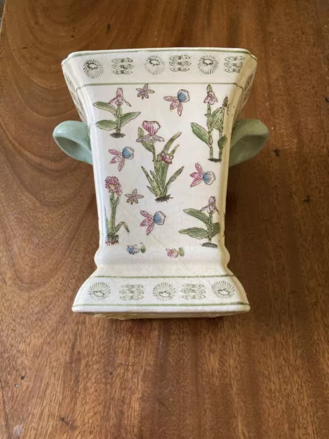 Vintage Flower Vase/Decorative Urn