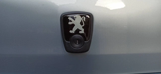 logo-embl-me-badge-sticker-autocollant-adh-sif-pour-coffre-peugeot-106