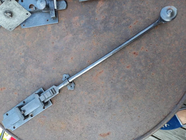 Gros Verrou Ancien En Fer Forgé – Porte, Portail, Esprit Rustique