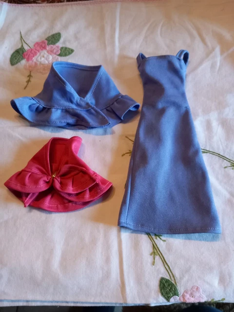 ANCIENNE POUPEE TRESSY BELLA avec jolie tenue
