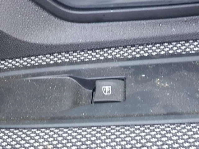 COMMANDE L VE GLACE AVANT Droit Pour DACIA SANDERO 1 0 I 4734032 EUR 23 commande-l-ve-glace-avant-droit-pour-dacia-sandero-1-0-i-4734032-eur-23