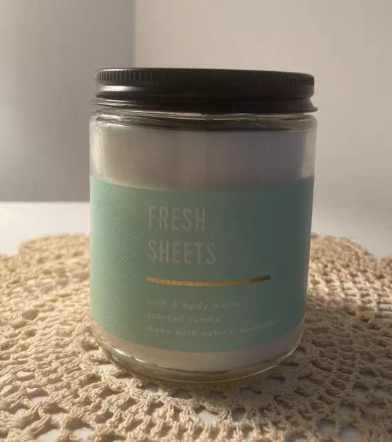 BATH & BODY WORKS Single-wick Scented Candle, 7 oz. FRESH SHEETS. NEW. BATH & BODY WORKS Single-wick Scented Candle, 7 oz. FRESH SHEETS. NEW.