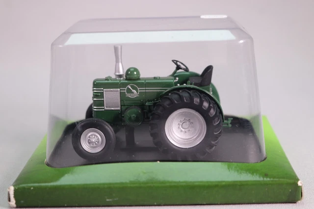 LK469 UH HACHETTE Tracteur Monde Agricole 12 1/43 Field Marshall Serie 3 GB 1949