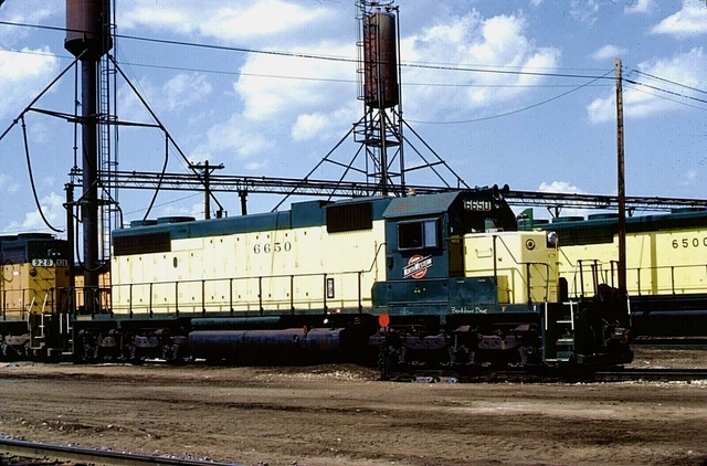 Original Kodachrome Slide C&Nw Sd38-2 #6650 Proviso, Illinois September 10, 1983