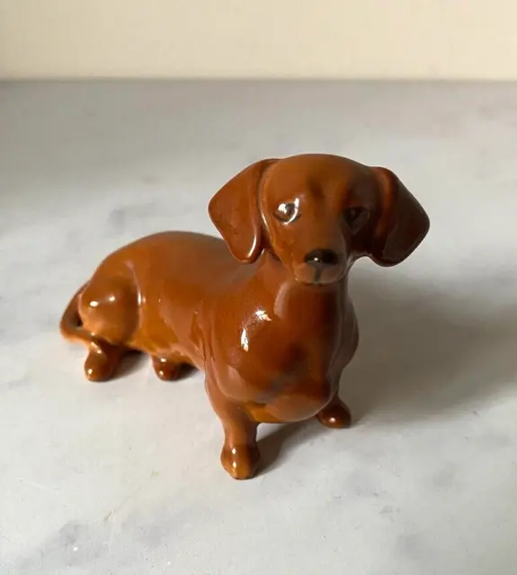 Beswick Dachshund Dog Figurine Seated 1460 Vintage Chestnut Tan Gloss Gredington