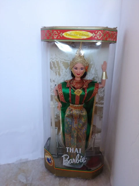Barbie Collectors – Puppe Der Welt: Chinesisches Neujahr, Limitierte Sammlerpuppe Im Roten Kleid Mit Traditionellen Motiven