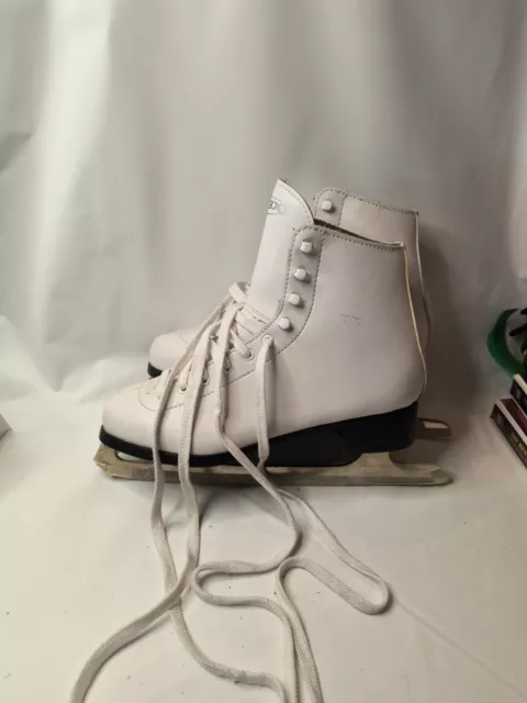 DBX White Women’s Figure Skates size 8