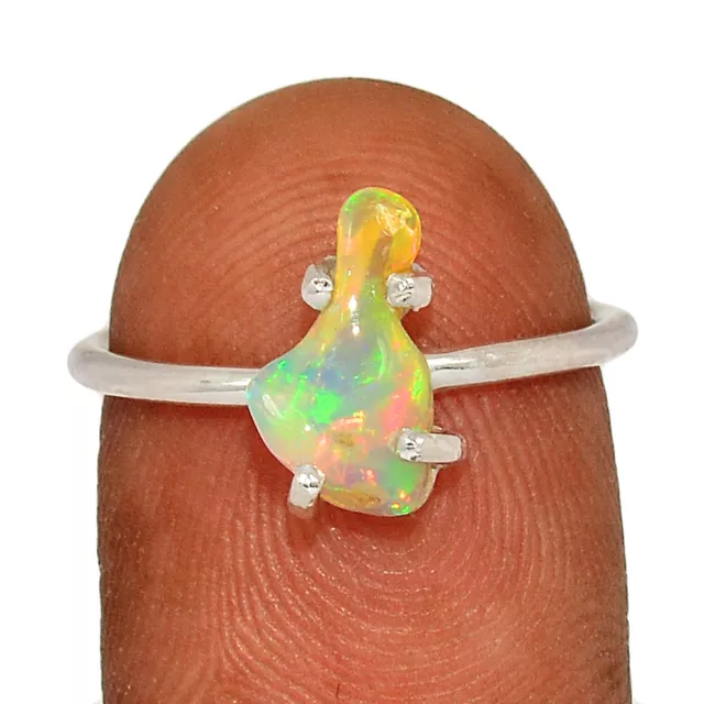 Natürlicher äthiopischer Opal grob 925 Sterlingsilber Ring Schmuck s.7 CR40937